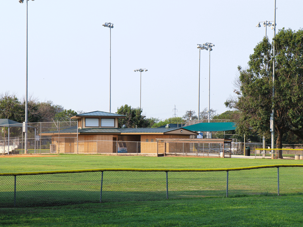 Universal City Park Wide Shot1